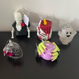 Sanitizer Holders Done of them light up.